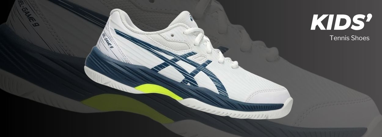 Junior tennis shoes